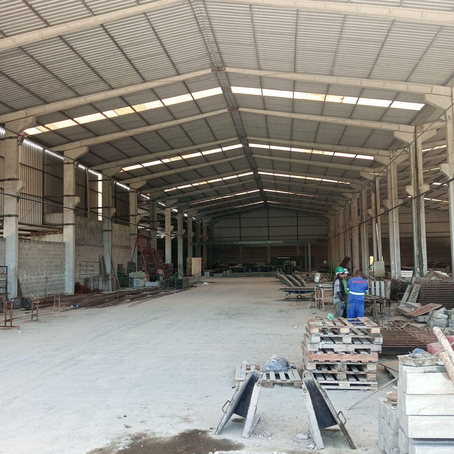 LOCAÇÃO - Galpão 4.000m² no Distrito Industrial II - Habite-se Tipo 5